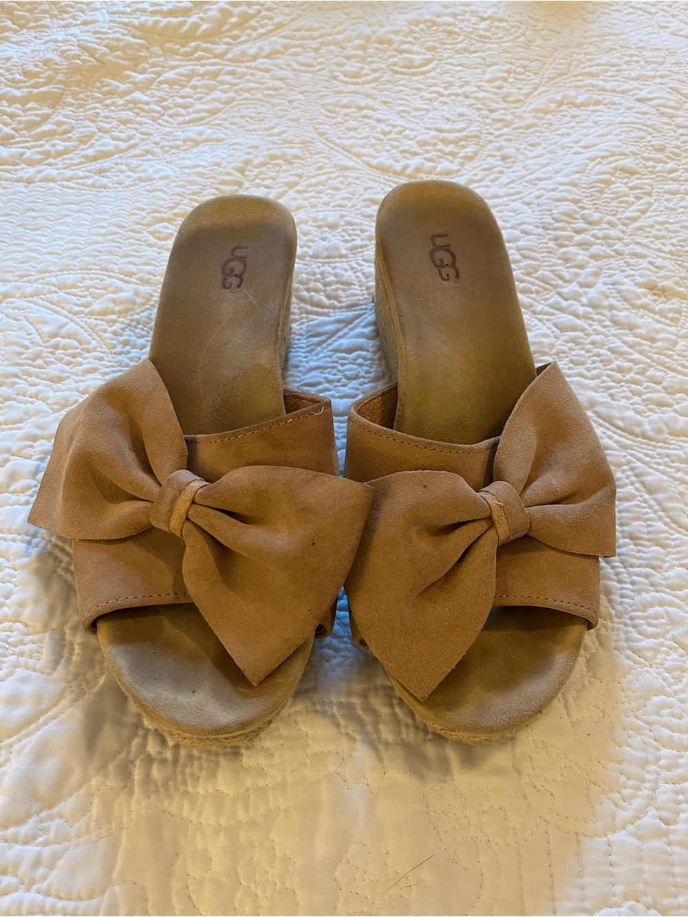 UGG Women's Chestnut Bow Slide Mules